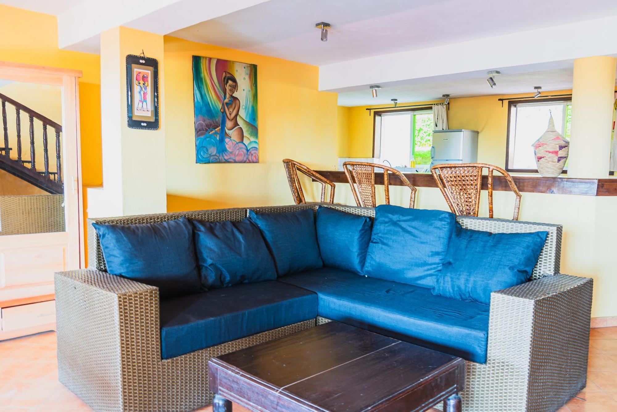 Aparthotel Jardin Tropical Бужумбура Экстерьер фото