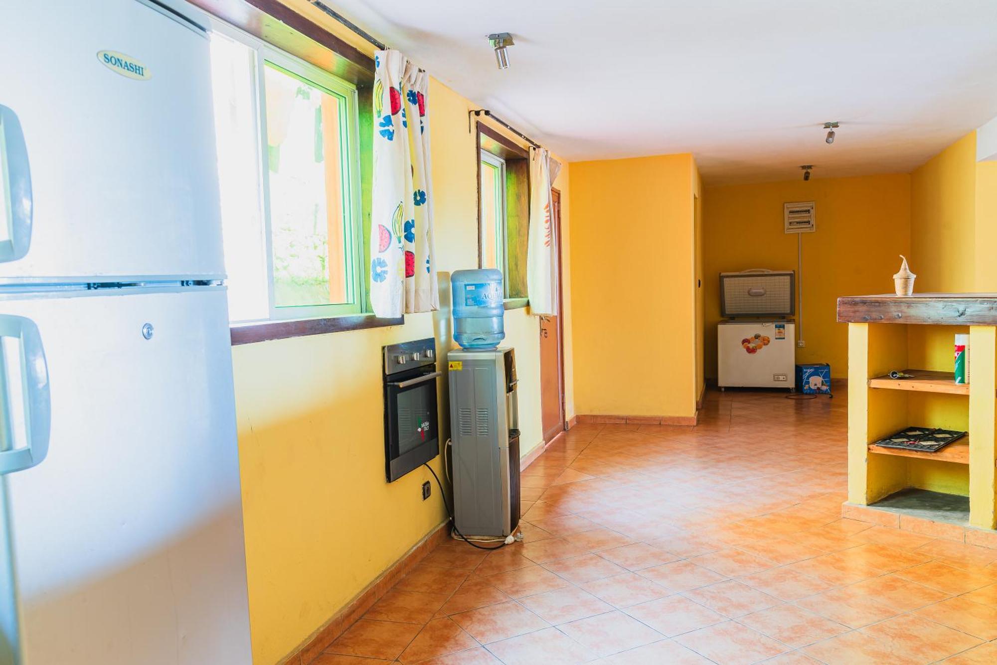 Aparthotel Jardin Tropical Бужумбура Экстерьер фото