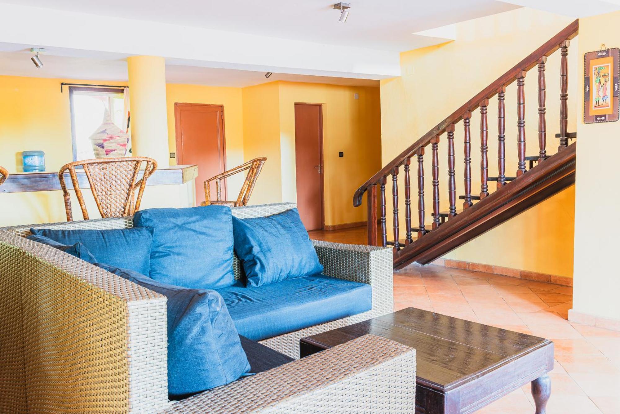 Aparthotel Jardin Tropical Бужумбура Экстерьер фото